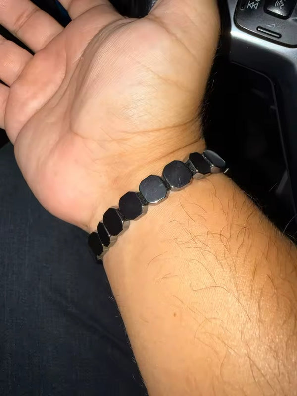 M***e